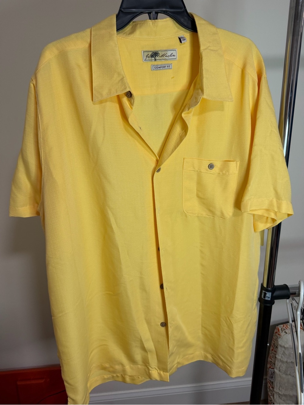 Men's Yellow Short-Sleeve Button-Down Camp Shirt